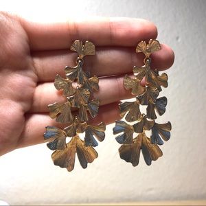 Francesca’s Gold Leafy Earrings 🍁🍂✨